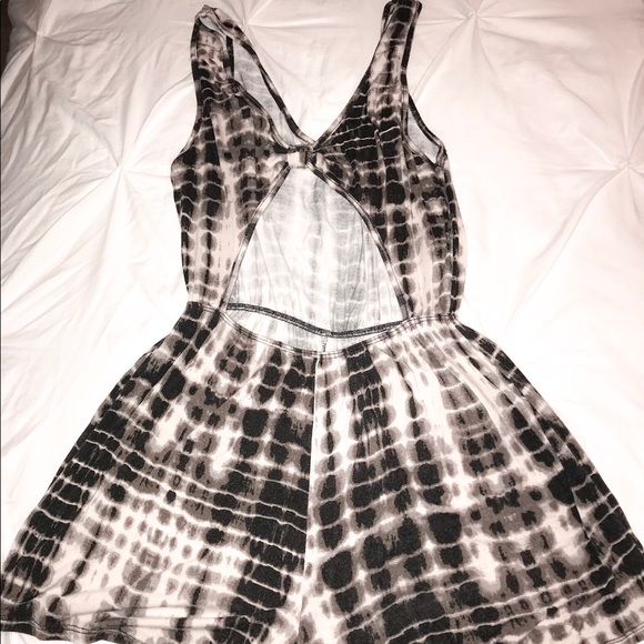 Romper - Picture 2 of 2